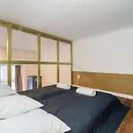 Csarnok Apartament *