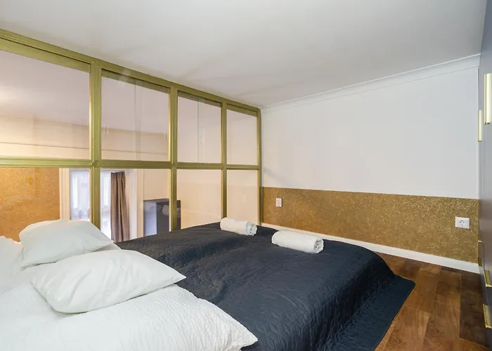 Csarnok Apartament *