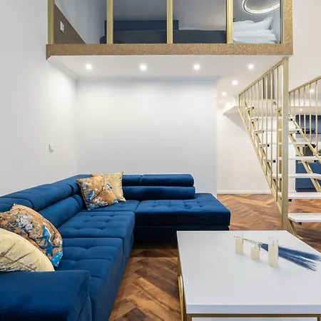 Csarnok * 布达佩斯